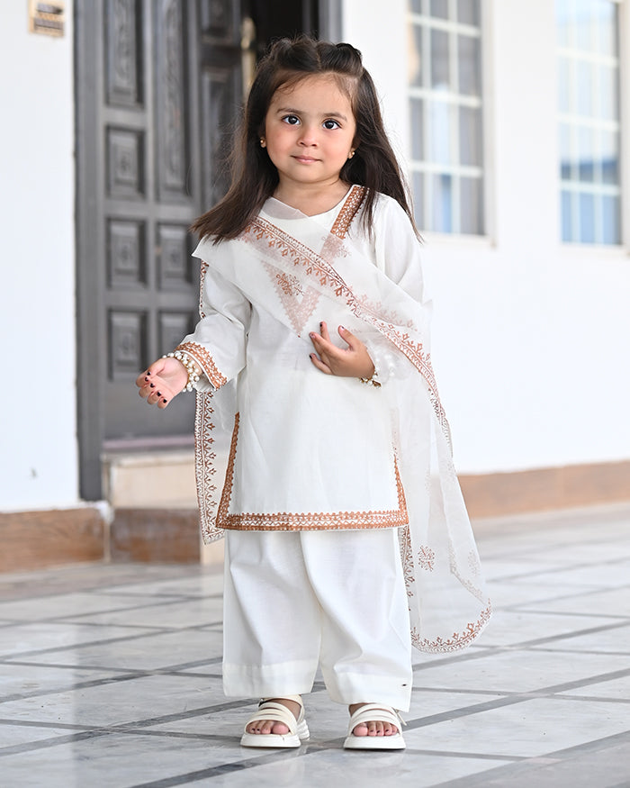 Embroidered-Lawn-K-03